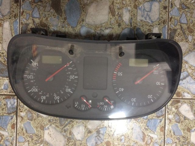 bontott VW GOLF IV Kilométeróra