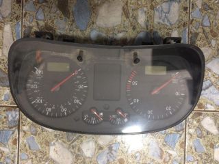 bontott VW GOLF IV Kilométeróra