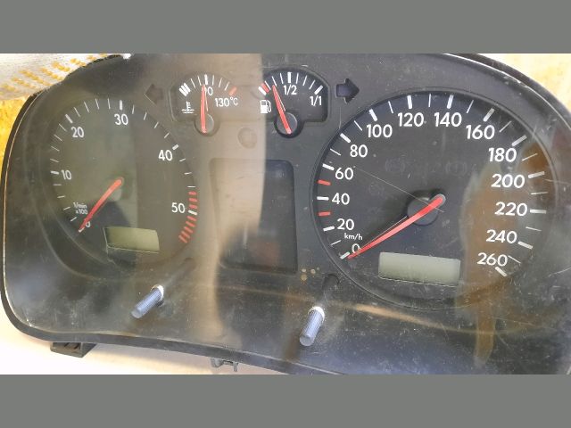 bontott VW GOLF IV Kilométeróra