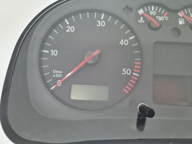 bontott VW GOLF IV Kilométeróra