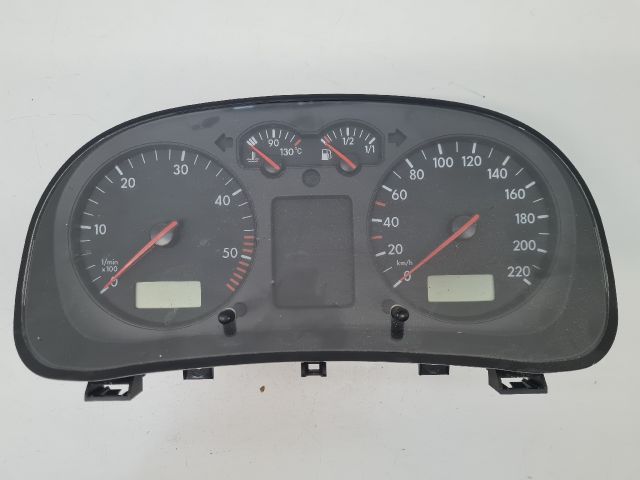 bontott VW GOLF IV Kilométeróra