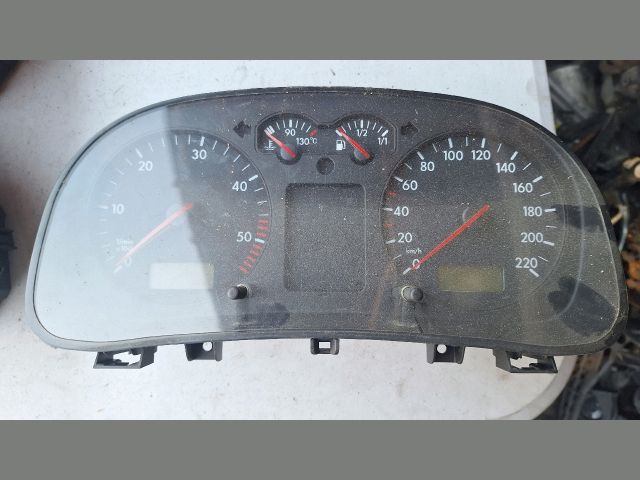 bontott VW GOLF IV Kilométeróra