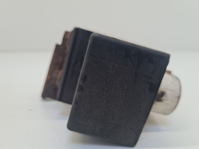 bontott VW GOLF IV Klíma Relé