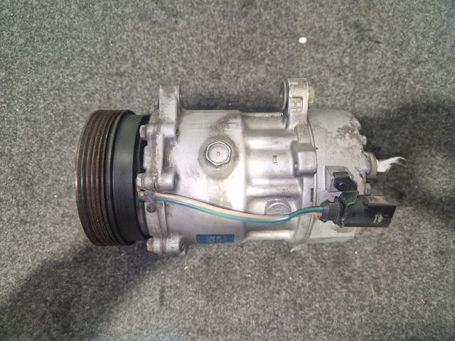 bontott VW GOLF IV Klímakompresszor