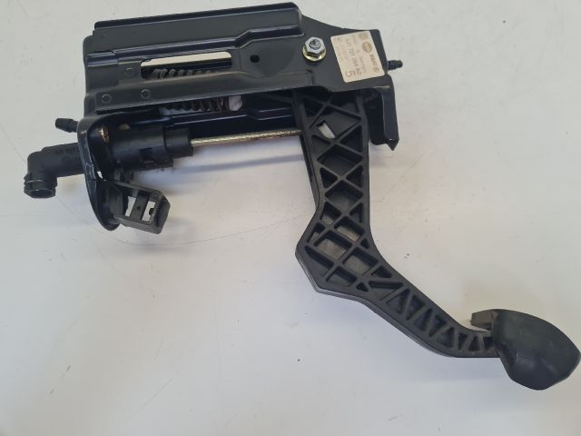 bontott VW GOLF IV Kuplung Pedál