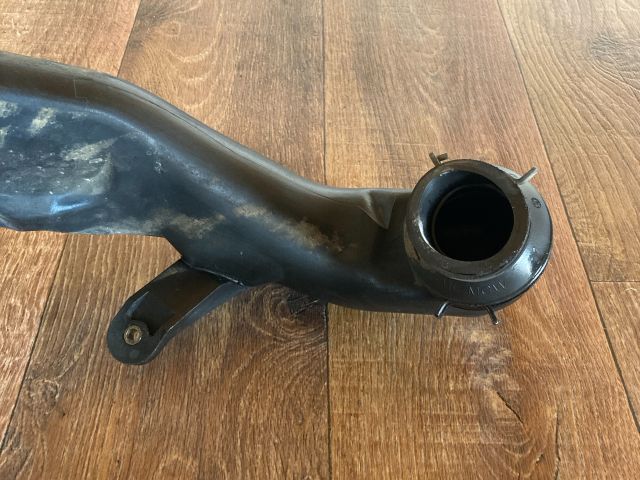 bontott VW GOLF IV Légbeömlő Cső