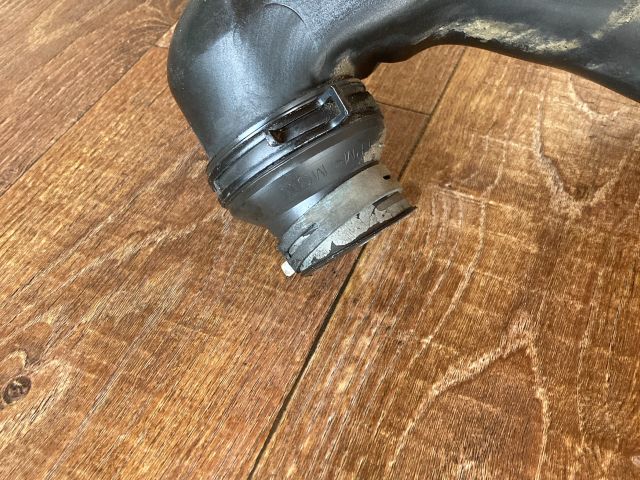 bontott VW GOLF IV Légbeömlő Cső