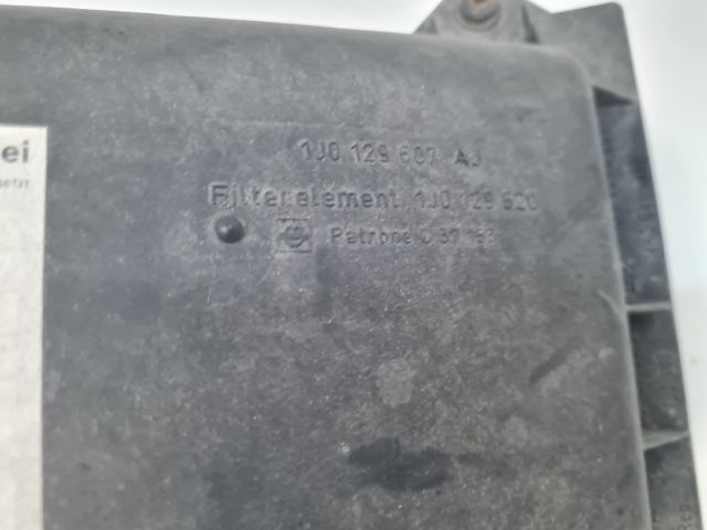 bontott VW GOLF IV Légszűrő Ház Fedél