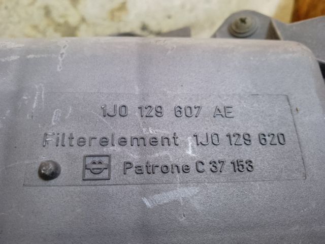 bontott VW GOLF IV Légszűrő Ház