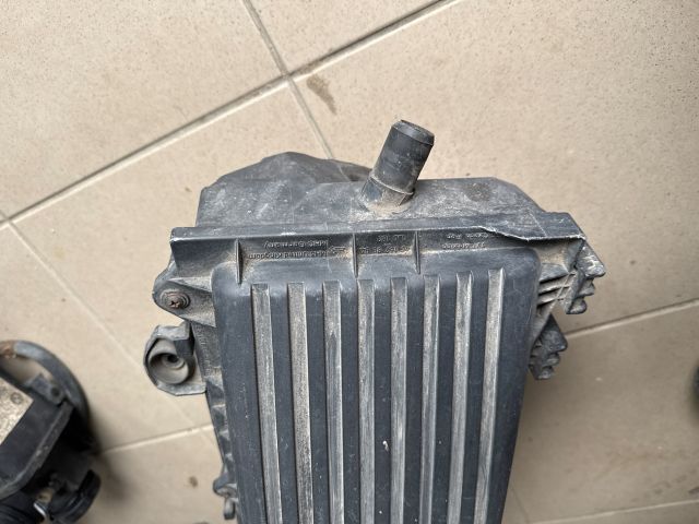 bontott VW GOLF IV Légszűrő Ház