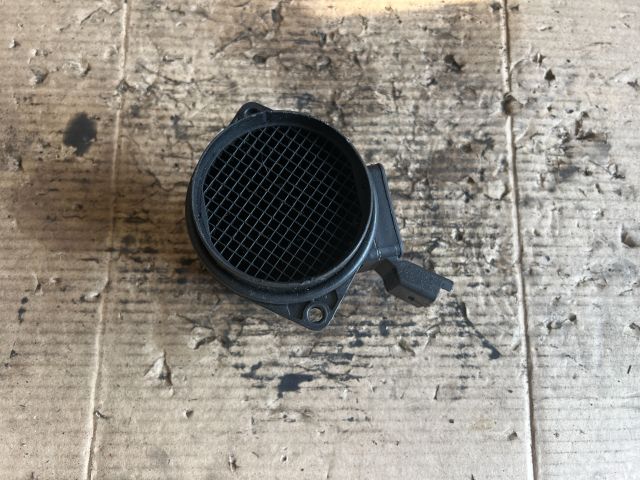 bontott VW GOLF IV Légtömegmérő