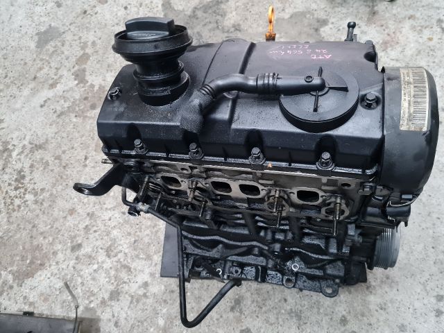 bontott VW GOLF IV Motor (Fűzött blokk hengerfejjel)