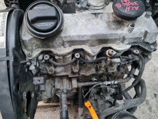 bontott VW GOLF IV Motor (Fűzött blokk hengerfejjel)