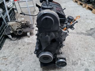 bontott VW GOLF IV Motor (Fűzött blokk hengerfejjel)