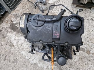bontott VW GOLF IV Motor (Fűzött blokk hengerfejjel)