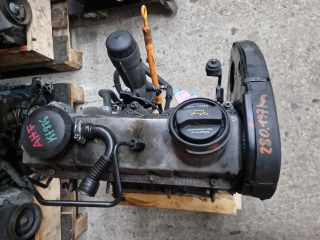 bontott VW GOLF IV Motor (Fűzött blokk hengerfejjel)