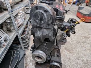 bontott VW GOLF IV Motor (Fűzött blokk hengerfejjel)