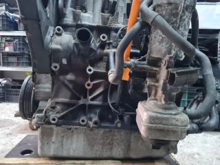 bontott VW GOLF IV Motor (Fűzött blokk hengerfejjel)