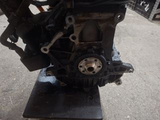bontott VW GOLF IV Motor (Fűzött blokk hengerfejjel)