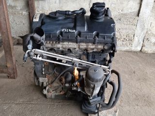 bontott VW GOLF IV Motor (Fűzött blokk hengerfejjel)