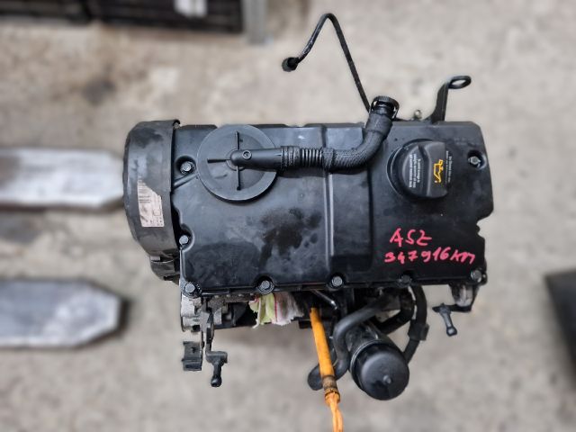 bontott VW GOLF IV Motor (Fűzött blokk hengerfejjel)