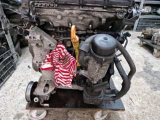 bontott VW GOLF IV Motor (Fűzött blokk hengerfejjel)