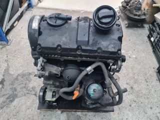 bontott VW GOLF IV Motor (Fűzött blokk hengerfejjel)