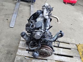 bontott VW GOLF IV Motor (Fűzött blokk hengerfejjel)