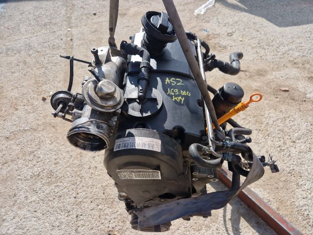 bontott VW GOLF IV Motor (Fűzött blokk hengerfejjel)