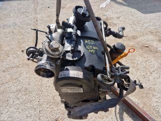 bontott VW GOLF IV Motor (Fűzött blokk hengerfejjel)