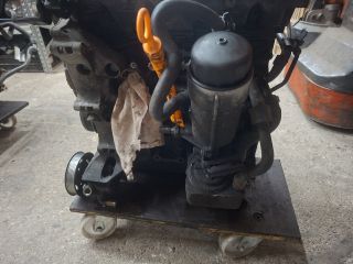 bontott VW GOLF IV Motor (Fűzött blokk hengerfejjel)