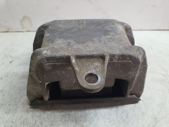 bontott VW GOLF IV Motor Tartó Bak (Fém)