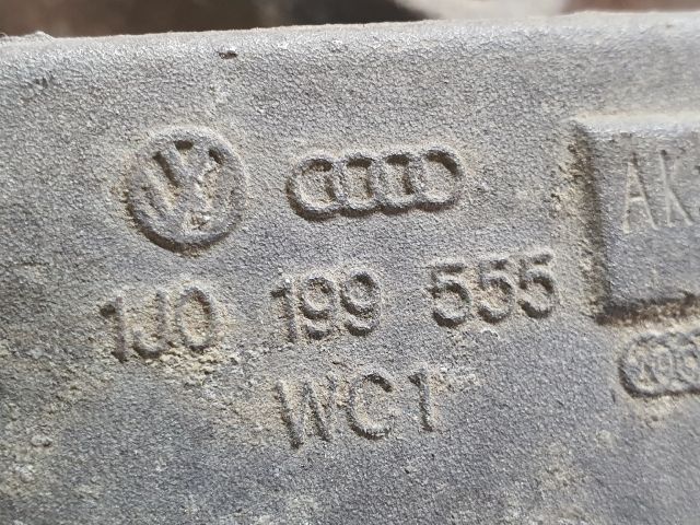 bontott VW GOLF IV Motor Tartó Bak (Fém)