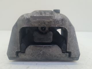 bontott VW GOLF IV Motor Tartó Bak (Fém)