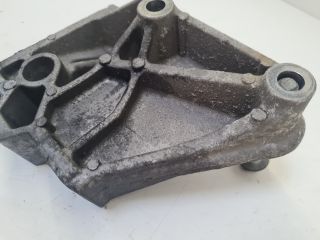 bontott VW GOLF IV Motor Tartó Bak (Fém)