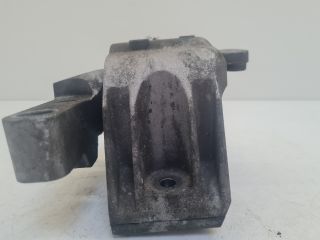 bontott VW GOLF IV Motor Tartó Bak (Fém)