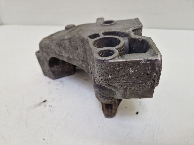 bontott VW GOLF IV Motor Tartó Bak (Fém)