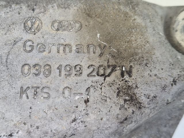 bontott VW GOLF IV Motor Tartó Bak (Fém)