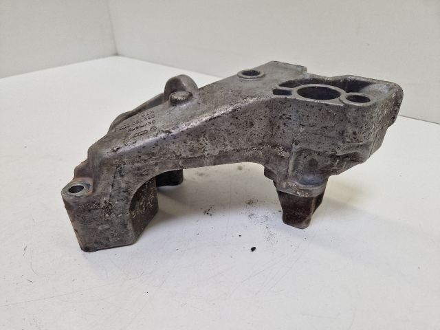 bontott VW GOLF IV Motor Tartó Bak (Fém)