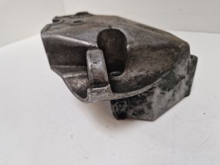 bontott VW GOLF IV Motor Tartó Bak (Fém)