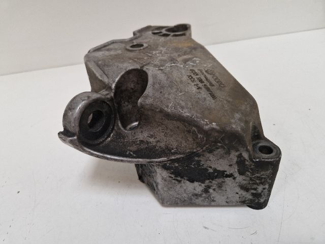 bontott VW GOLF IV Motor Tartó Bak (Fém)