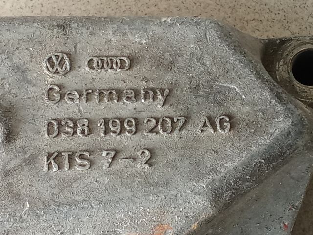 bontott VW GOLF IV Motor Tartó Bak (Pozíciófüggetlen)