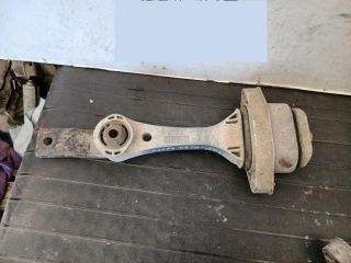 bontott VW GOLF IV Motor Tartó Bak (Pozíciófüggetlen)