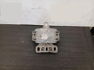 bontott VW GOLF IV Motor Tartó Bak (Pozíciófüggetlen)