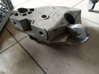 bontott VW GOLF IV Motor Tartó Bak (Pozíciófüggetlen)