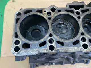 bontott VW GOLF IV Motorblokk (Fűzött)
