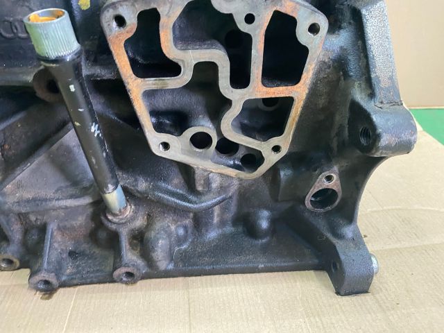 bontott VW GOLF IV Motorblokk (Fűzött)