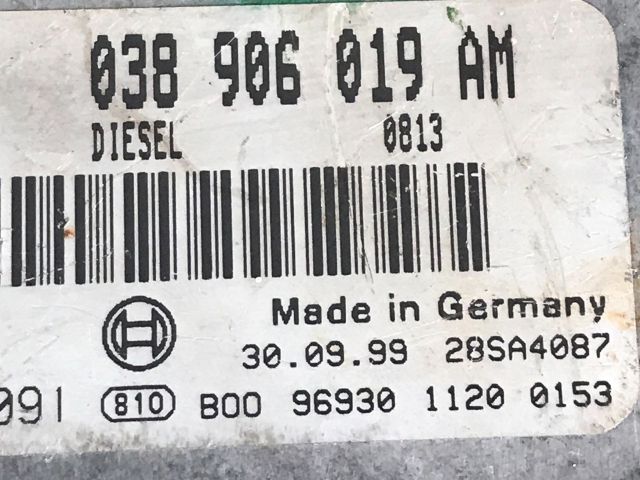 bontott VW GOLF IV Motorvezérlő