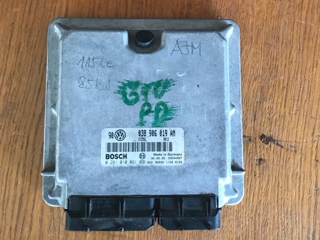 bontott VW GOLF IV Motorvezérlő