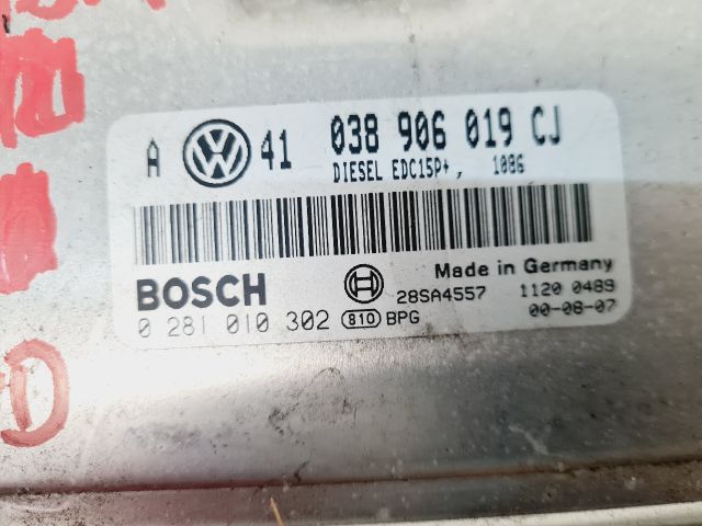 bontott VW GOLF IV Motorvezérlő